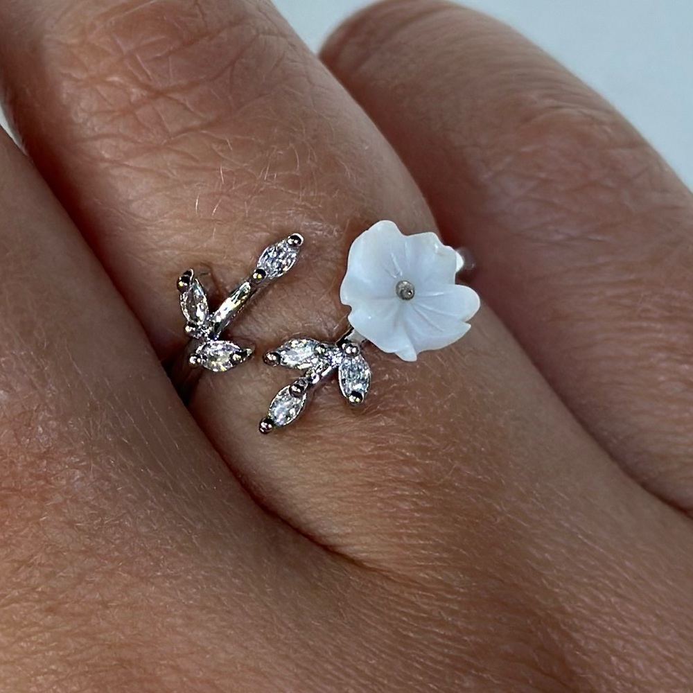 Silver 925 Flower Open Ring - Picture 1 of 9